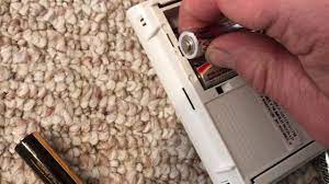 However, some models need to be manually reset to stop the alarm. Replacing The Batteries In A Kidde Carbon Monoxide Alarm Youtube