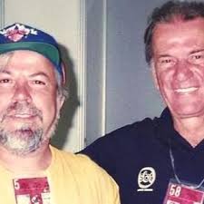 Três anos sem Rogério Perez, um dos grandes jornalistas do país Rogério  Perez (esq.) com Telê Santana durante a Copa dos Estados Unidos em 1994  Aprendi demais com ele. Da profissão e