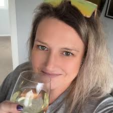 What is your favorite author or what kind of stories do you write?