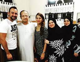 El terpegun tengok baju nikah noor nabila. Adik Beradik Sharnaaz Ahmad Sakk Kal
