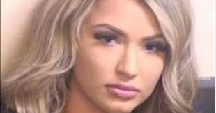 La caduta può essere distribuita su tutto il cuoio capelluto, oppure può . Si Fa Un Buco Nei Pantaloni E Fa Sesso Con Un Detenuto Davanti Ad Altri 11 Agente Penitenziaria Condannata A Sette Mesi Di Reclusione Il Fatto Quotidiano