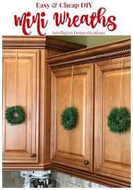 Diy Mini Wreath For Kitchen Cabinets Mini Garland Mini Wreaths Christmas Kitchen