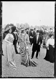 Pin By Emily Harris On Vintage Fashion Longchamp Photo Racecourse