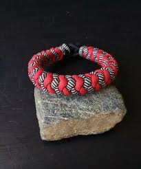 Check out our round braid paracord selection for the very best in unique or custom, handmade pieces from our shops. Handmade Round Braid Paracord Bracelet For A 7 Wrist Ebay