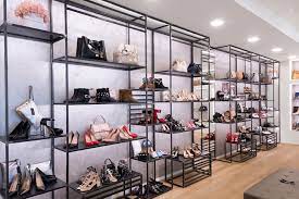 Shoes Shop White Design Interiordesign Changedifferentliving Negozi Di Scarpe Scarpe Design