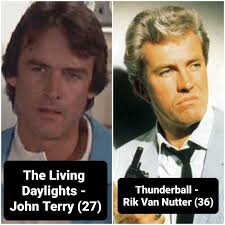 De leeftijd van elke acteur die Felix Leiter speelde, op het moment dat de  film uitkwam, van jong naar oud : r/JamesBond