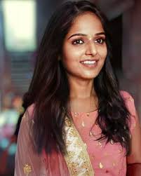 Mandvi Sharma (@mandvi_o_manu_o) • Instagram photos and videos