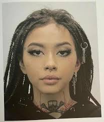 Woman's mugshot goes viral.