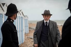 Er basiert frei auf dem gleichnamigen roman der . Review In Amazon S Abc Murders John Malkovich Is A Sad Poirot The New York Times