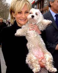 Since the appearance of her 1988 debut album, mademoiselle chante., kaas has sold over 17 million records worldwide. Patricia Kaas Manner Ein Ewiges Auf Und Ab Gala De