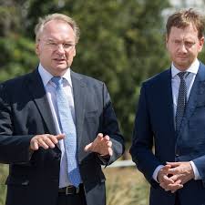 Woidke bekam nicht alle stimmen seiner koalition. Regierung In Brandenburg Und Sachsen Kenia Koalition In Sachsen Anhalt Hat Es Schwer Der Spiegel