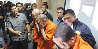 Terdapat juga korban yang ditawari pekerjaan sebagai entertainer, dan mereka langsung tertarik perdagangan manusia. Indonesia Masih Di Peringkat Negara Buruk Tangani Kasus Perdagangan Manusia Merdeka Com