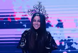 Ada 20 gudang lagu top malay song 2018 terbaru, klik salah satu untuk download lagu mudah dan cepat. Rap Tinged Traditional Malay Tune Gila Wins Best Song At Anugerah Juara Lagu The Star