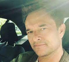 Laura smet et david hallyday se sont retrouvés pour des vacances 100% famille à ibiza. David Hallyday Furax Vient De Retablir La Verite Ces Gros Mensonges Qu Il Refuse De Laisser Passer