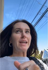 Taylor Hettinger's Instagram, Twitter & Facebook