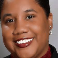 Tammie Lyons's Instagram, Twitter & Facebook