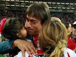 Matias almeyda was born on december 21, 1973 in azul, buenos aires, argentina as matías jesús almeyda. Matias Almeyda Extecnico De Chivas De Guadalajara Cumple Hoy 45 Anos Chivas Pasion