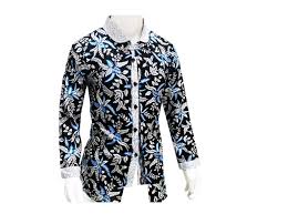 Selanjutnya, model baju batik untuk kerja satu ini bisa menjadi inspirasi gaya anda. 18 Rekomendasi Batik Kerja Wanita Untuk Tampilan Stylish Dan Profesional Bukareview
