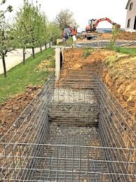 Kundenprojekt Gabionen Gartenmauer Am Hang Gartenmauer Schwimmbad Bauen Gabionen