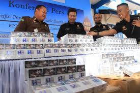Info lowongan kerja 2021 terbaru update perusahaan besar nasional terbaik. Bea Cukai Aceh Gagalkan Impor Rokok Ilegal Di Jalur Laut Kabar24 Bisnis Com
