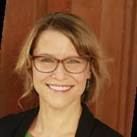 Kari Buck's Instagram, Twitter & Facebook