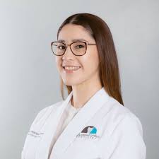 Alejandra Ponce (@dr.aponce) • Instagram photos and videos