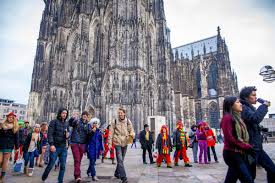 • 304 325 просмотров 7 лет назад. Bilder Karneval In Koln Deutschland Franks Travelbox