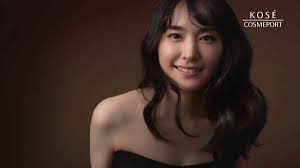 新垣結衣 エロ画像 ガッキーのおっぱい！うっすら谷間がセクシーｗｗｗ【動画あり】 - 裏ピク