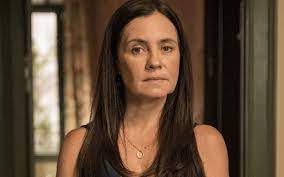 Adriana esteves agostinho brichta (born 15 december 1969) is a brazilian actress. Adriana Esteves Carminha Jamais Saira De Dentro De Mim Quem Entrevista