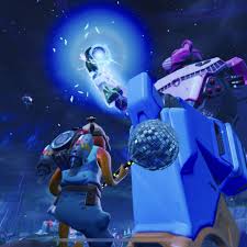 Video yang dirilis oleh epic games ini merupakan sebuah tampilan dari pertarungan antara robot dan monster di fortnite. Fortnite S Mecha Monster Battle Was Its Most Impressive And Cinematic Live Event Yet The Verge