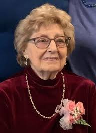 Mary Como Obituary (1925