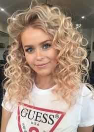 47 Inspiring Curly Hairstyles Ideas For Teenage Women This Year Hair Styles Cute Curly Hairstyles Curly Hair Styles Naturally