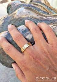 Bague De Fiancaille Cartier Love En Or Jaune Avec Diamant Bague Fiancaille Bagues De Fiancailles Cartier Bague Cartier Love