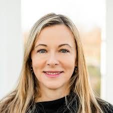 Kristin Mclaurin's Instagram, Twitter & Facebook