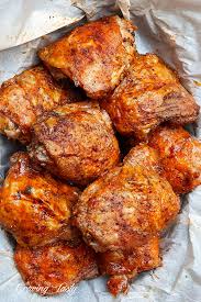 Recipe and directions:boneless skinless chicken thighs 6lemon pepper (to taste)garlic/onion powder (to taste)cayenne pepper (optional)sautéed side2. Extra Crispy Oven Fried Chicken Thighs Craving Tasty