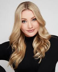 Nothing like fresh headshots! //📸:...