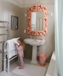 Bathroom decor for kids doesn't need to be complicated or fancy. Pin On Girl Bathrooms