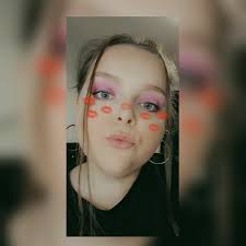 Leighanne Smith's Instagram, Twitter & Facebook