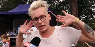 Vojta drahokoupil (25 let) zpěvák. Vojtech Drahokoupil Cnn Prima News