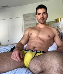 thumbs.pro : :Luis Fernando González (FB)