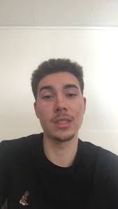 SAISONRÜCKBLICK 🏀💚 Machen wir weiter mit unserer #13 Leon Bulic. Er kam  bei 17 Spielen, je 21:04 Minuten, im Schnitt auf 8,9 Punkte und 2,8  Rebounds....