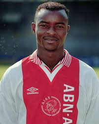 George finidi (born 15 april 1971), known as finidi george, is a nigerian retired footballer who played as a right winger. Finidi George