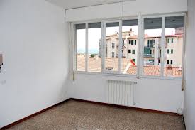 Campi bisenzio, localit capalle, si propone in affitto solo a referenziati con redditi dimostrabili a tempo indeterminato, grazioso bilocale in palazzina di recente costruzione, primo piano con ascensore. Appartamento In Affitto A Campi Bisenzio Annunci Appartamento Campi Bisenzio