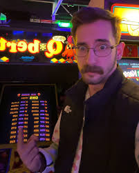 Grant Dooley (@bathejuice) • Instagram-foto's en -video's