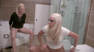 Dazu stehe ich und bin sogar stolz darauf, dass ich viele geile erotikvideos in meinem profil. Blondehexe Hotntubes Porn