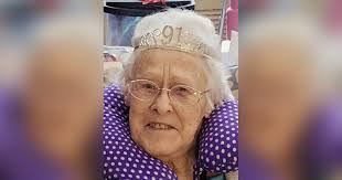 Rosemarie Horn's Instagram, Twitter & Facebook