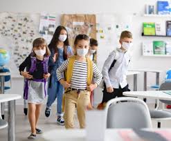 Micuţii sunt nevoiţi să înfunte turmele de mistreţi prin pădure şi să mergă zilnic pe jos câte 16 kilometri pentru a avea acces la educaţia primară. Lista Cum Incepe Ècoala In BucureÈti 24 De Ècoli RÄman Inchise Elevii Vor InvÄÈa Online Potrivit Scenariului RoÈu Click Mobile