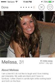 Funny Tinder Bio Ideas For Girls 40 Hilarious Tinder Profiles Funny Dating Profiles Funny Tinder Profiles Tinder Humor