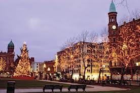 Belfast is the largest city in northern ireland. Belfast History Population Map Landmarks Facts Britannica