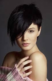 This hairstyle will make you look mature, smart, and connotative. 100 Latest Easy Haircuts Short In Back Longer In Front